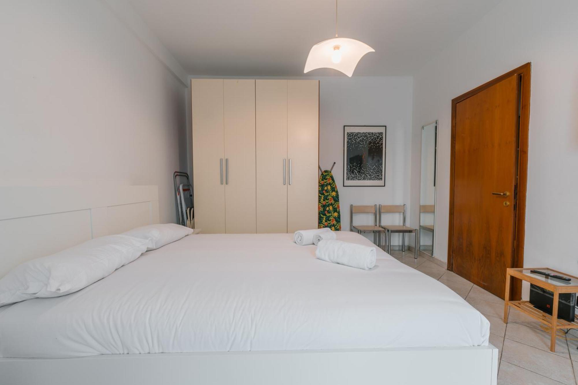 Ihost Apartment - De Andreis 11 Милан Экстерьер фото