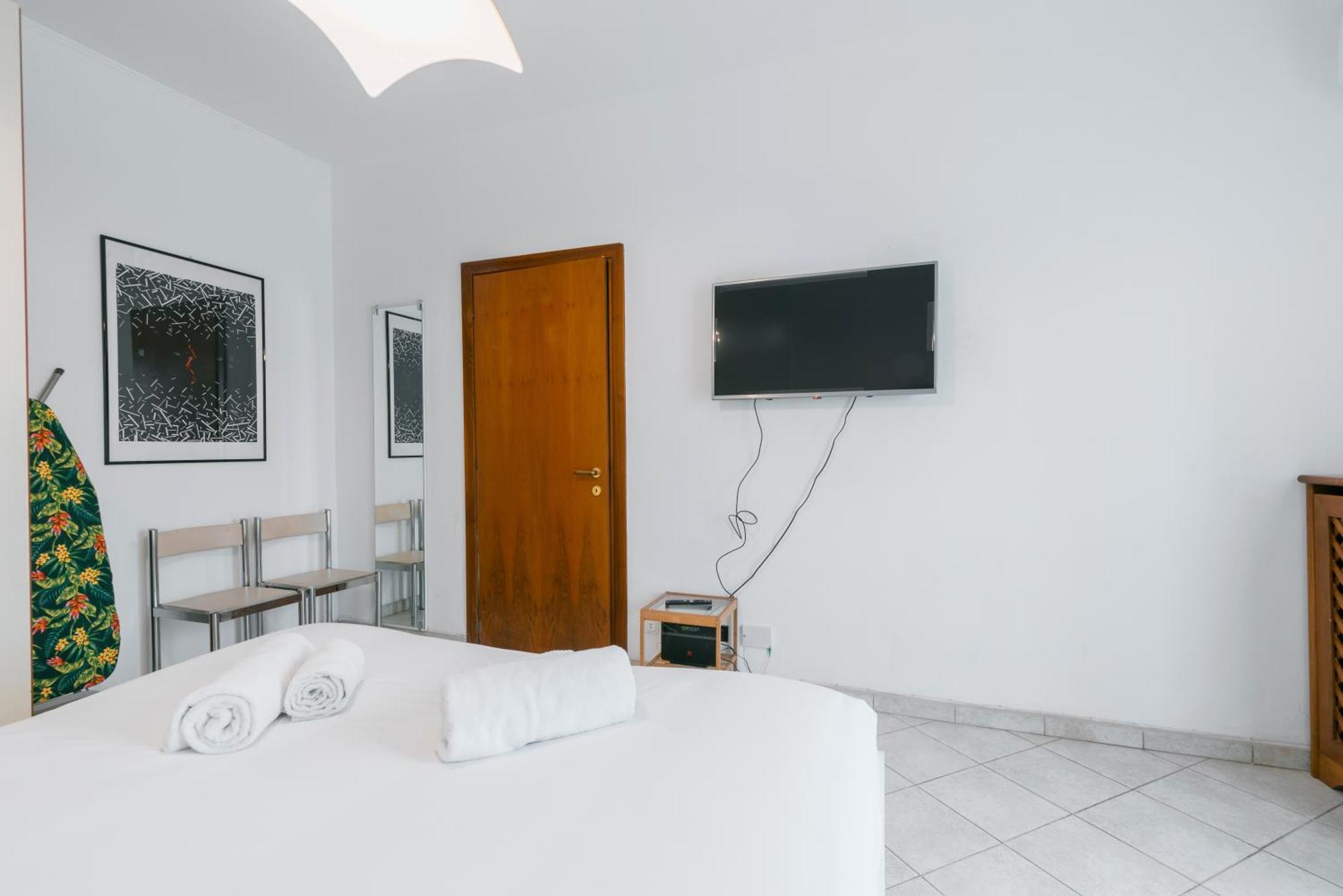 Ihost Apartment - De Andreis 11 Милан Экстерьер фото